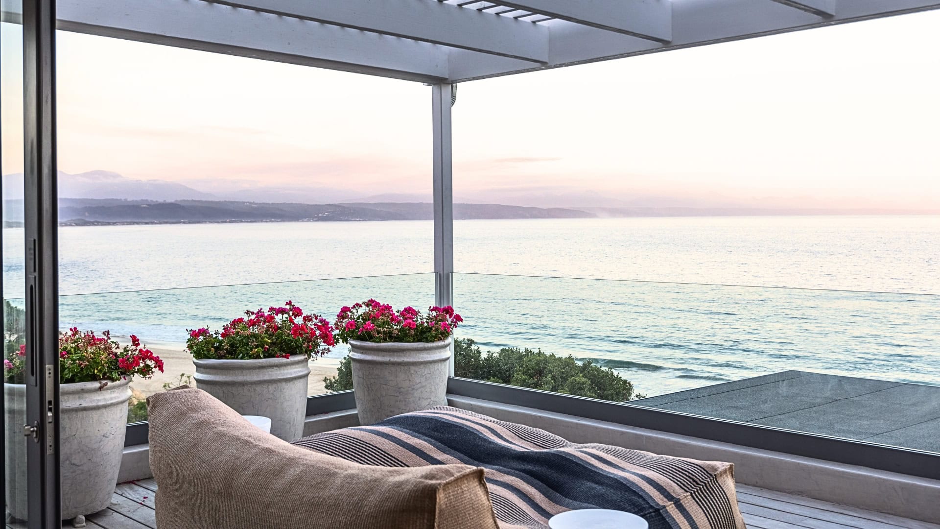 Balustrade 3 PRODUCTS Section 2 BALUSTRADE Photo 3 of 3