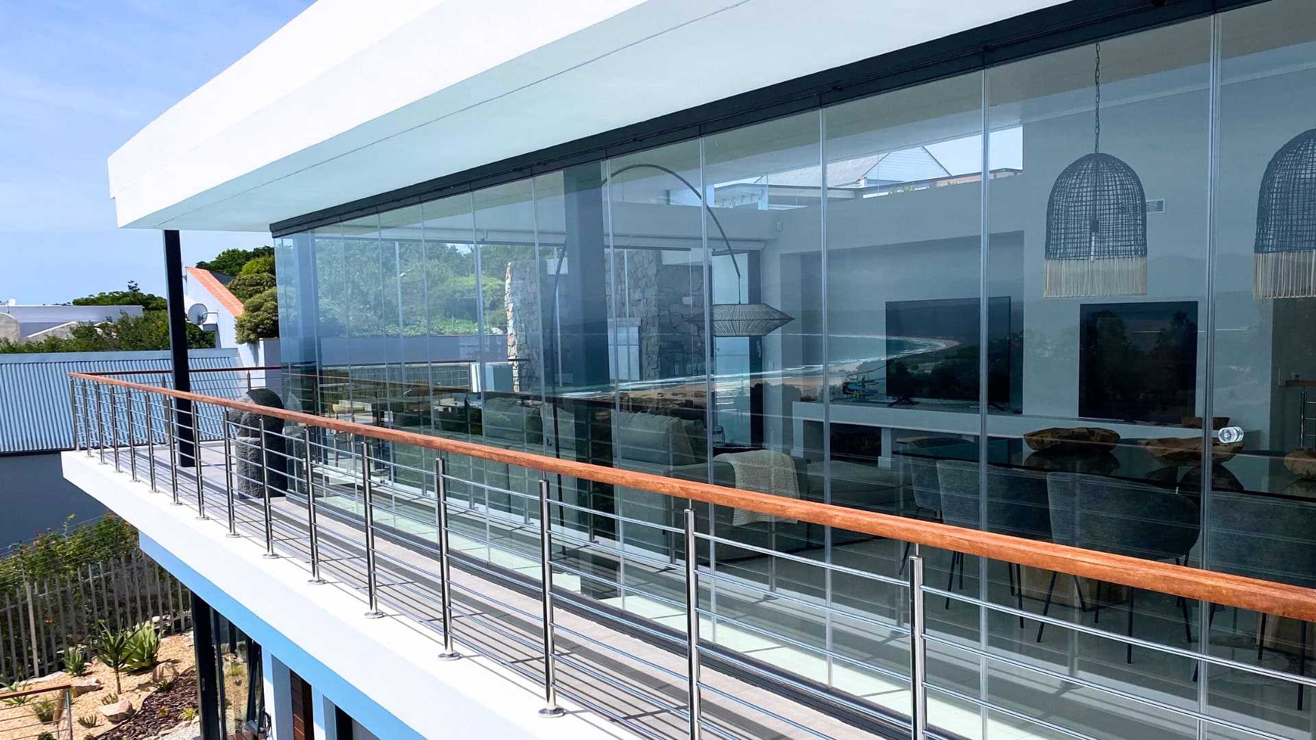 Frameless 2 PRODUCTS Section 2 FRAMELESS Photo 2 of 3