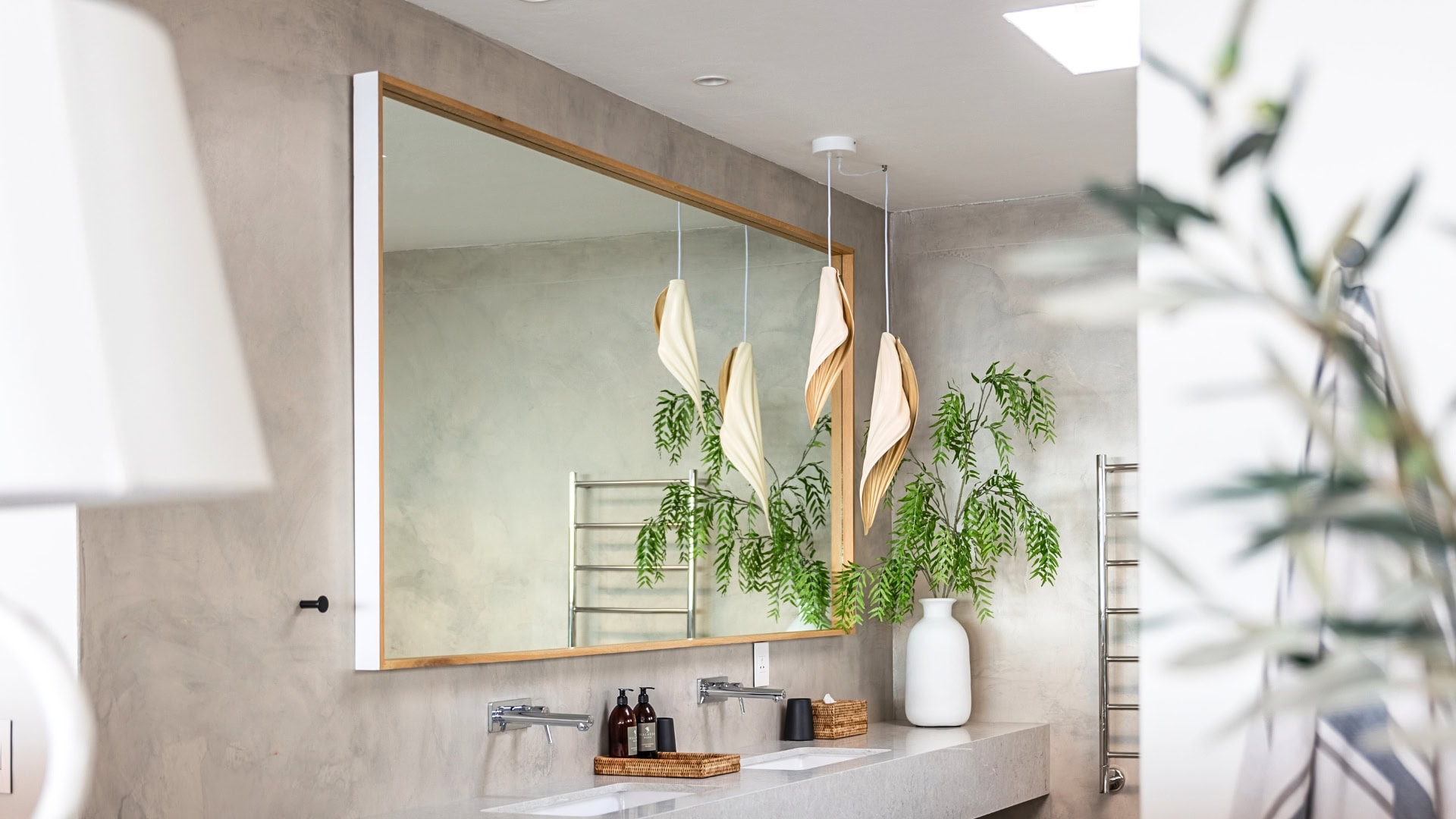 PRODUCTS Section 2 GLASS MIRROR Photo 3 of 3