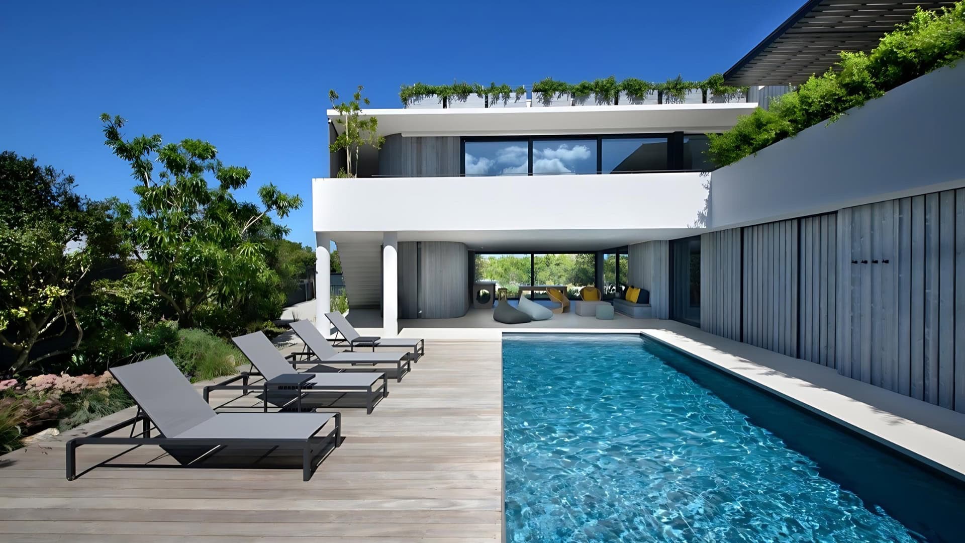 PRODUCTS Section 2 RGA BESPOKE Photo 2 of 3