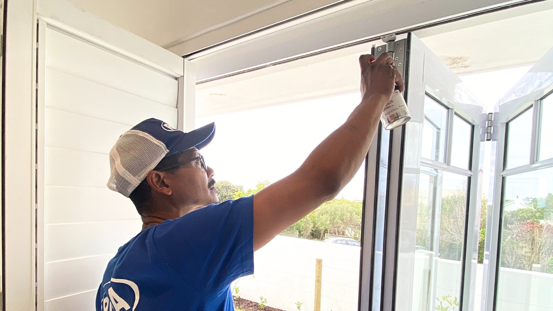 Servicing 2 PRODUCTS Section 2 SERVICE Photo 2 of 3