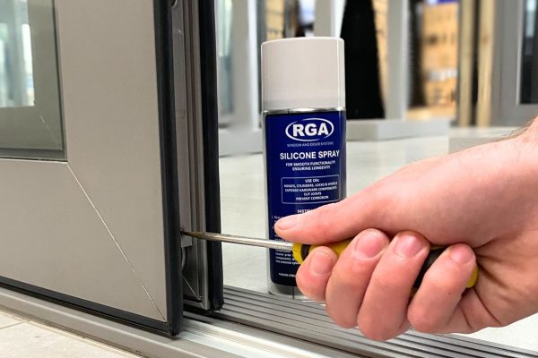 servicing aluminium doors